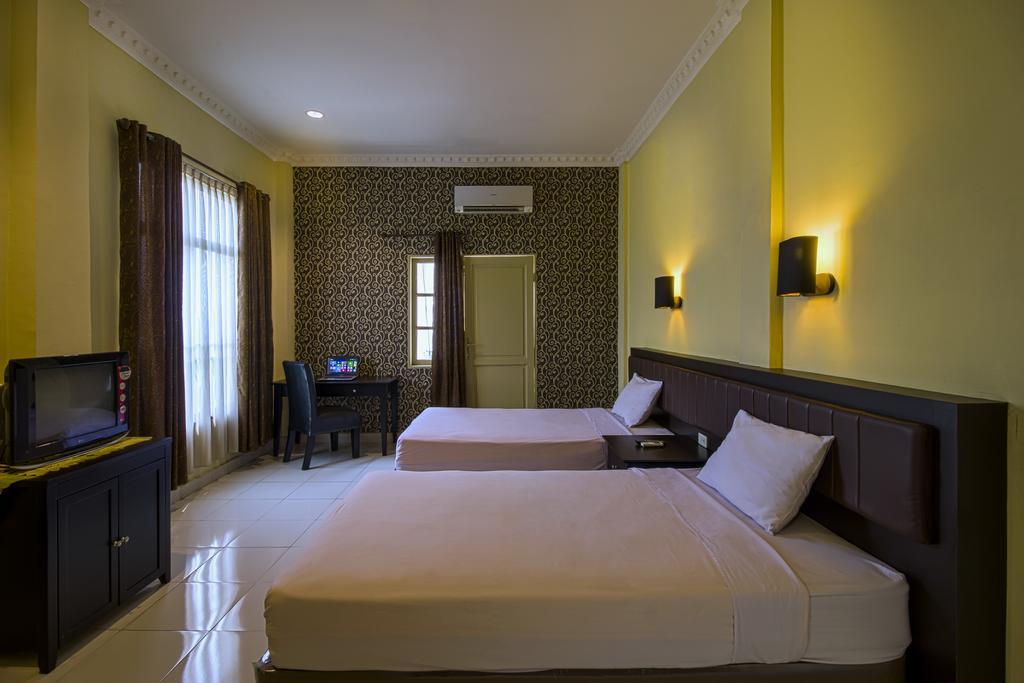 Carolina Transit Hotel Medan Exterior foto
